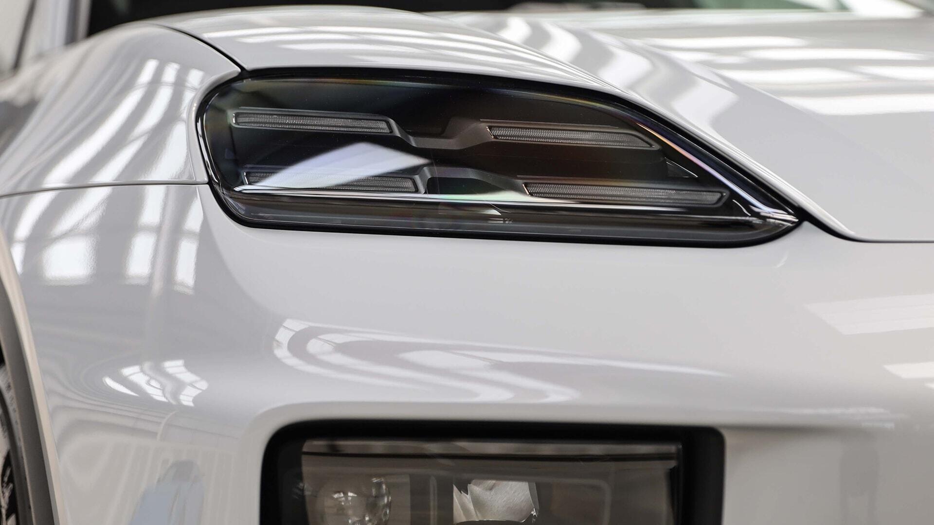 Porsche Macan view 26