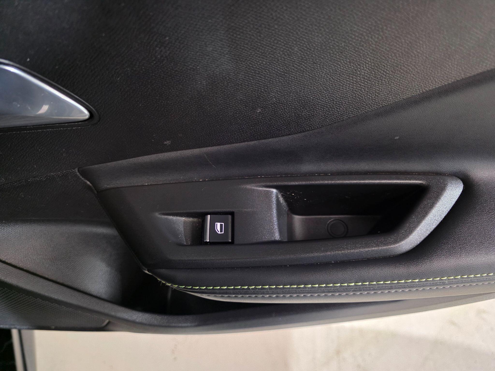 Peugeot 308 SW view 20
