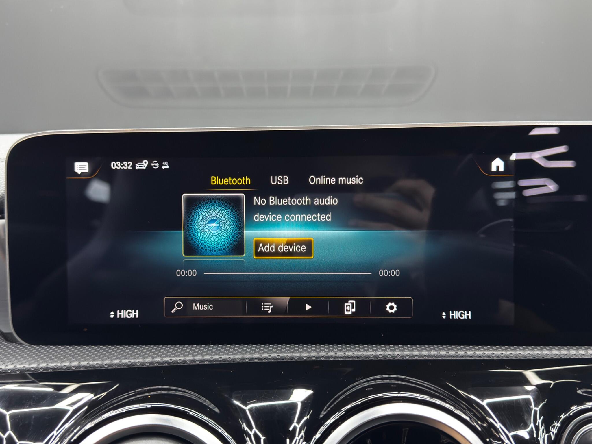 Mercedes-Benz A-Class view 32