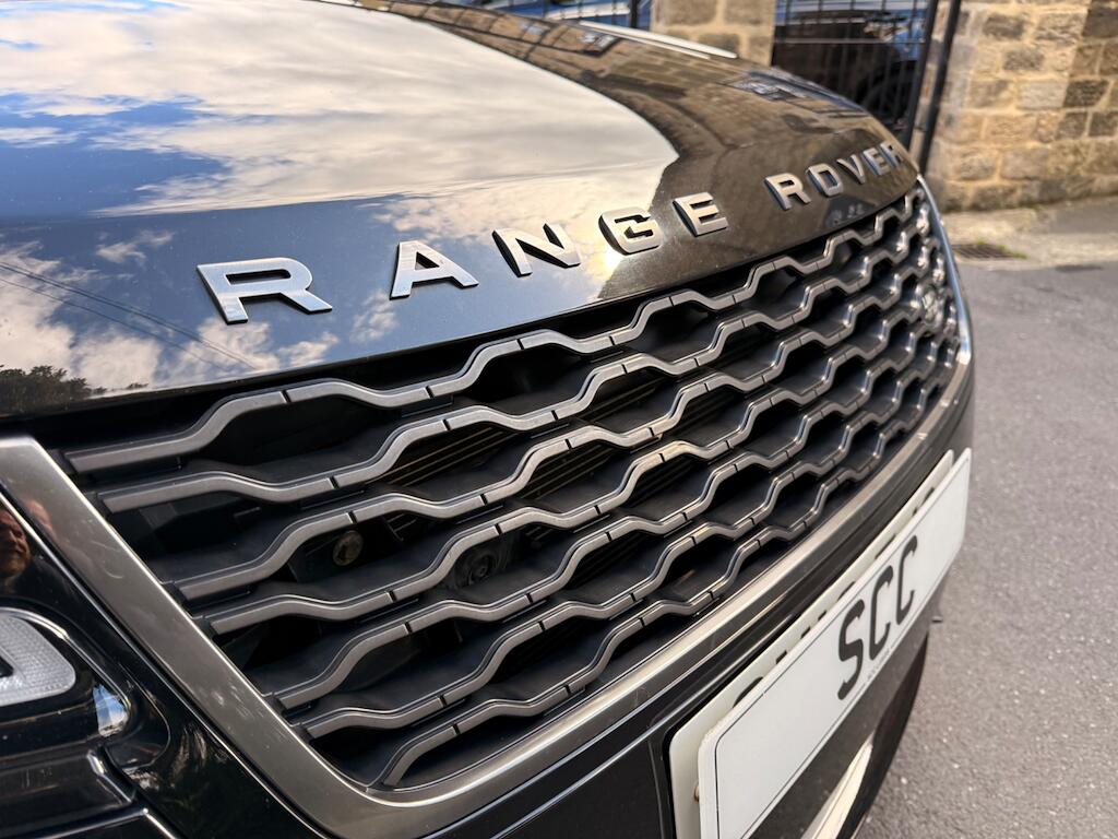 Land Rover Range Rover Velar view 15