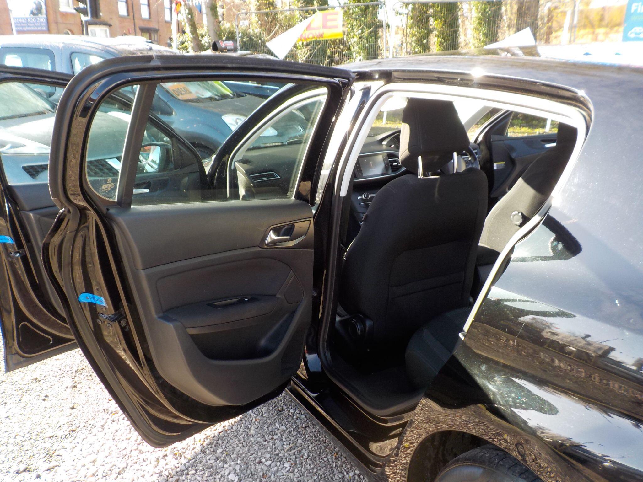 Peugeot 308 1.6 BlueHDi Allure Euro 6 (s/s) 5dr