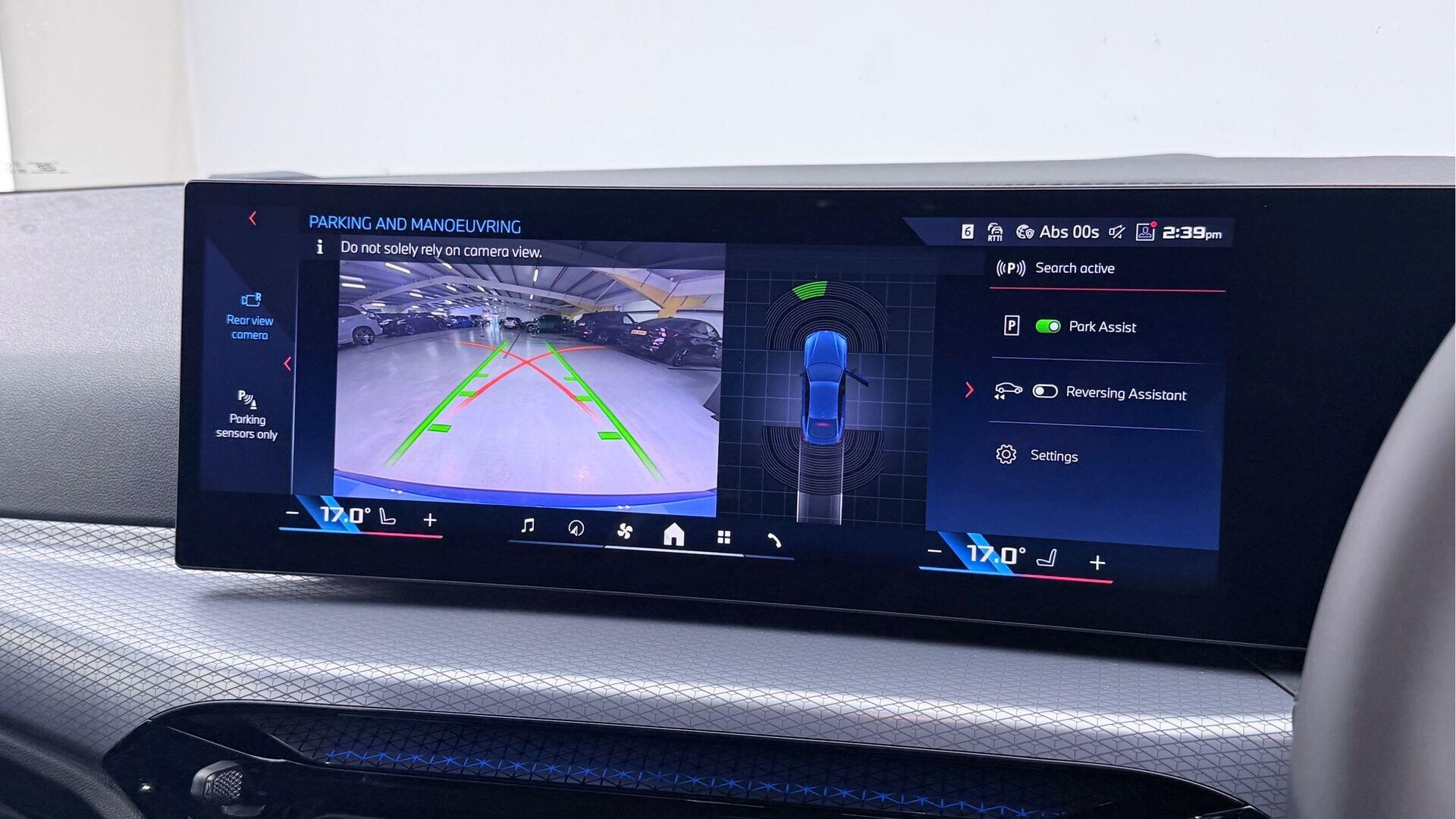BMW I4 view 25