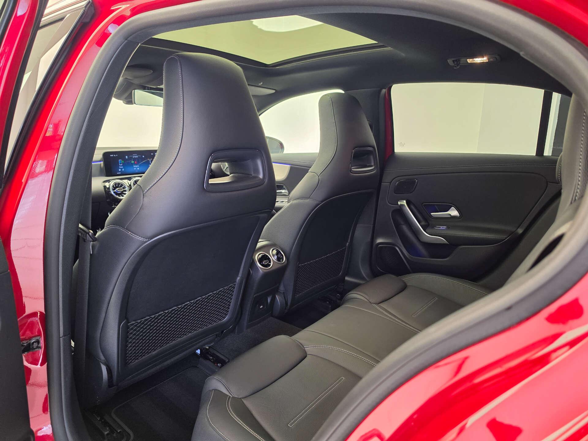 Mercedes-Benz A Class view 34