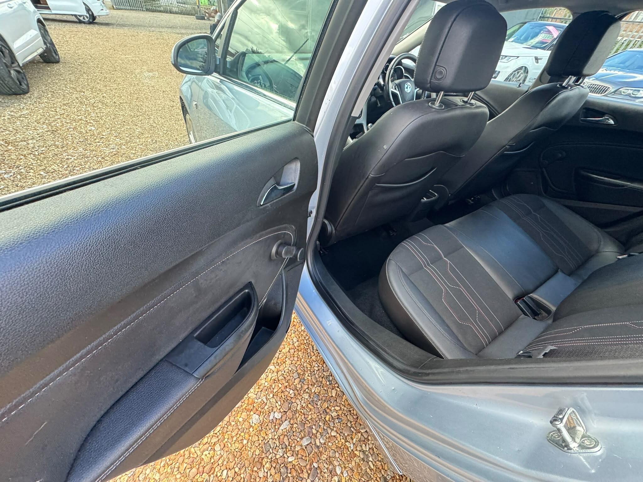 Vauxhall Astra view 11