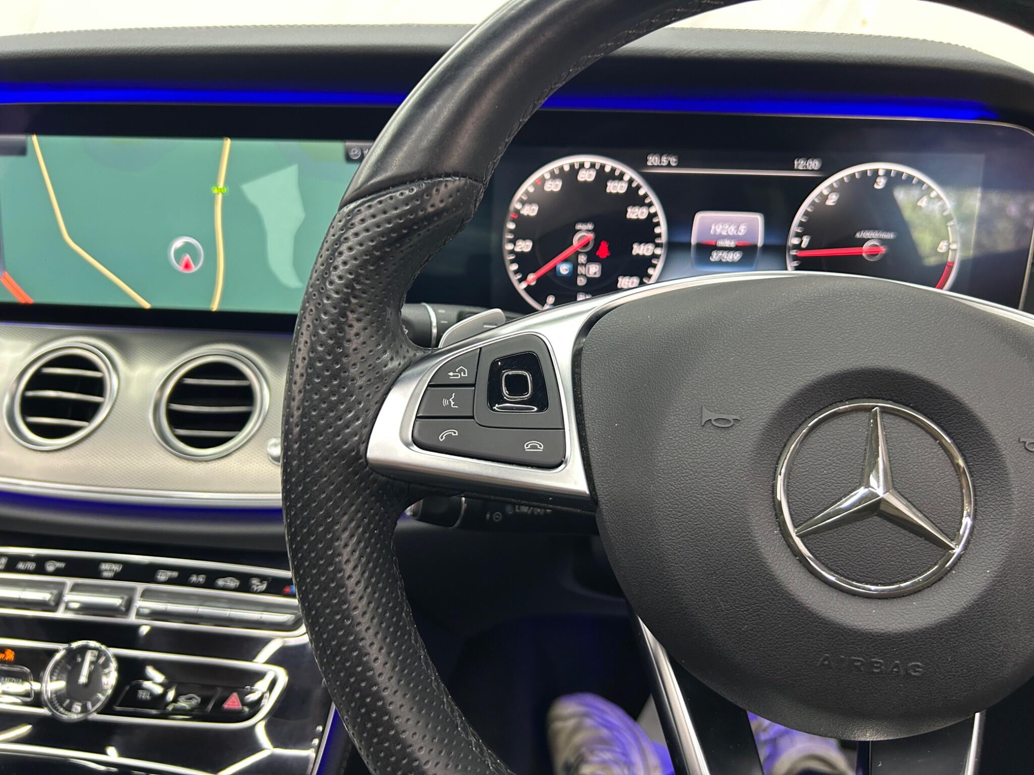 Mercedes-Benz E-Class view 39