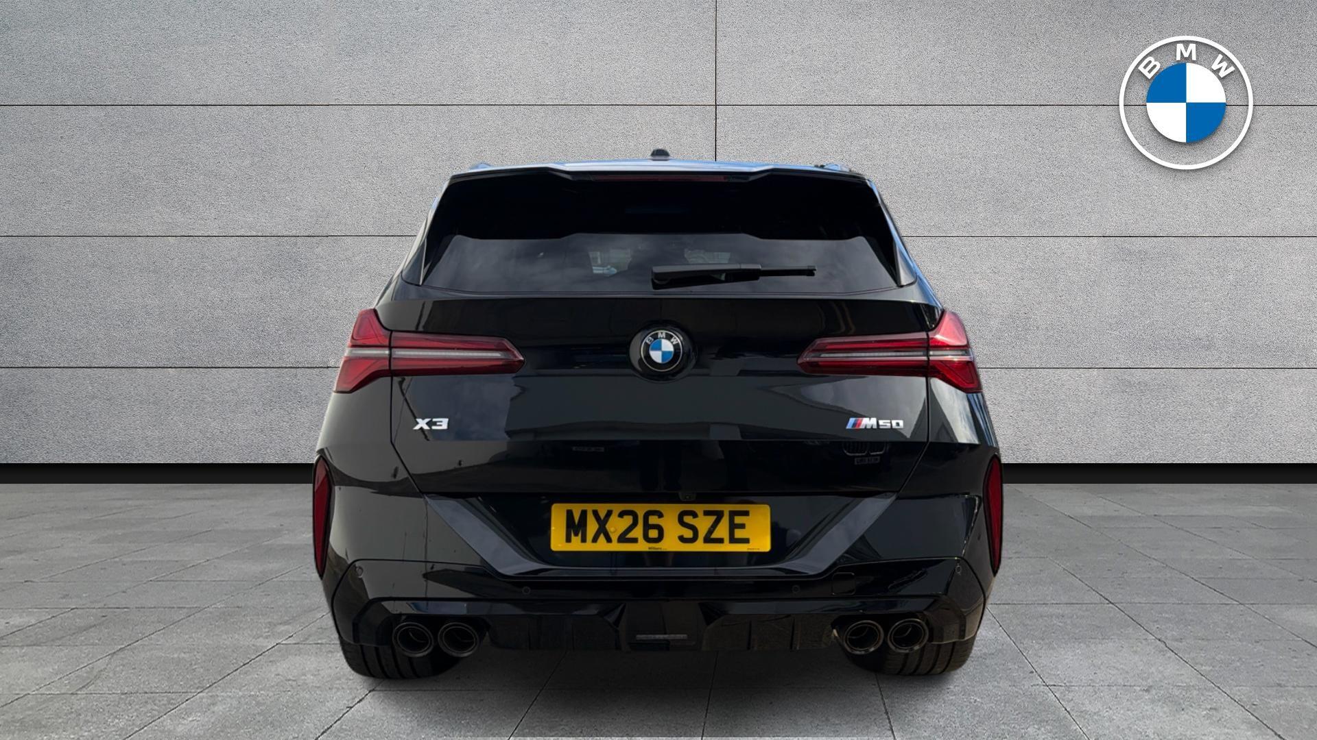 BMW X3 view 16