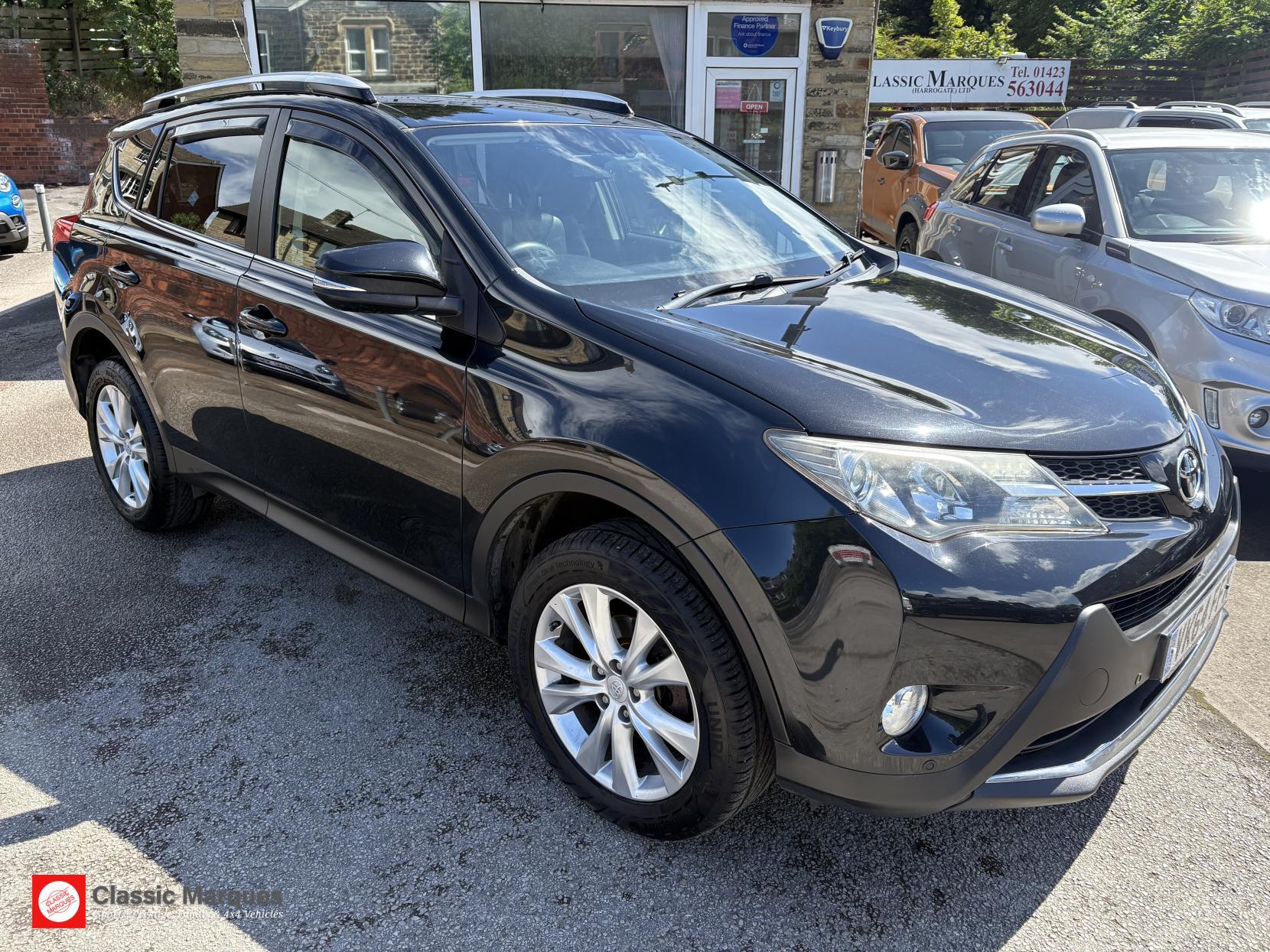 Toyota Rav4 view 6