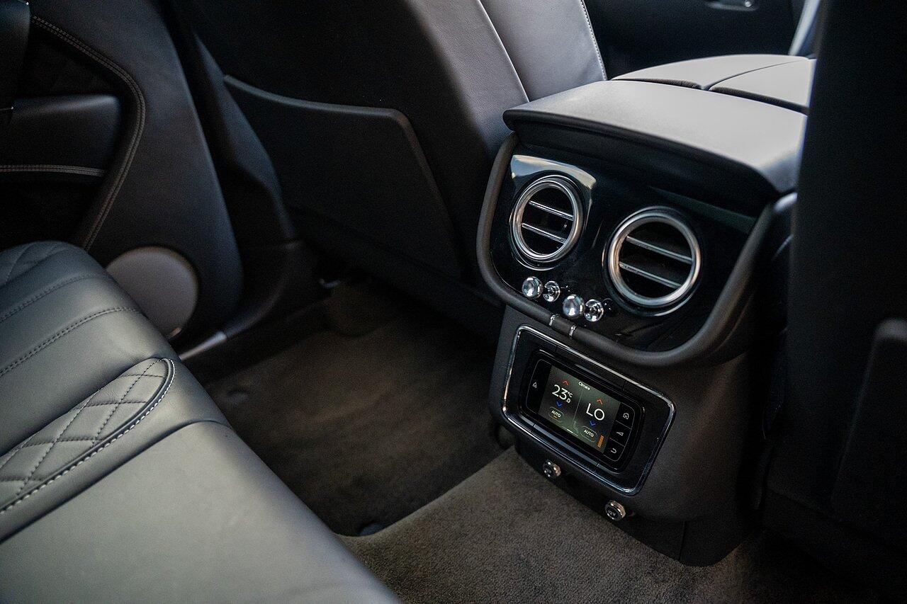 Bentley Bentayga view 68