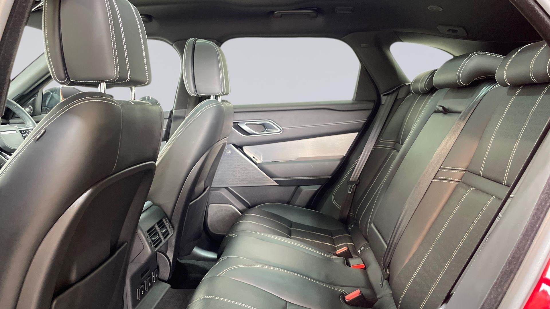 Land Rover Range Rover Velar view 4