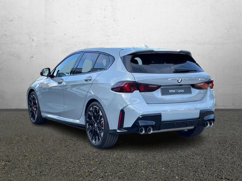 BMW 1 Series view 2