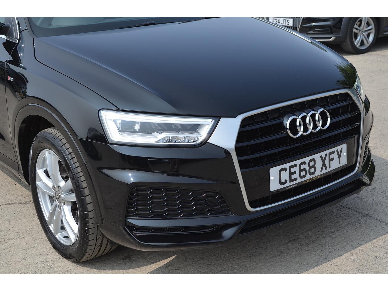 Audi Q3 view 45