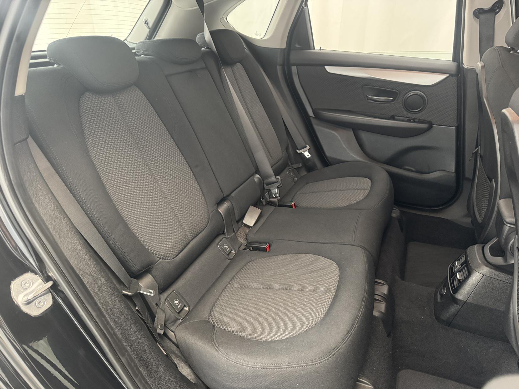 BMW 2 Series Active Tourer view 74