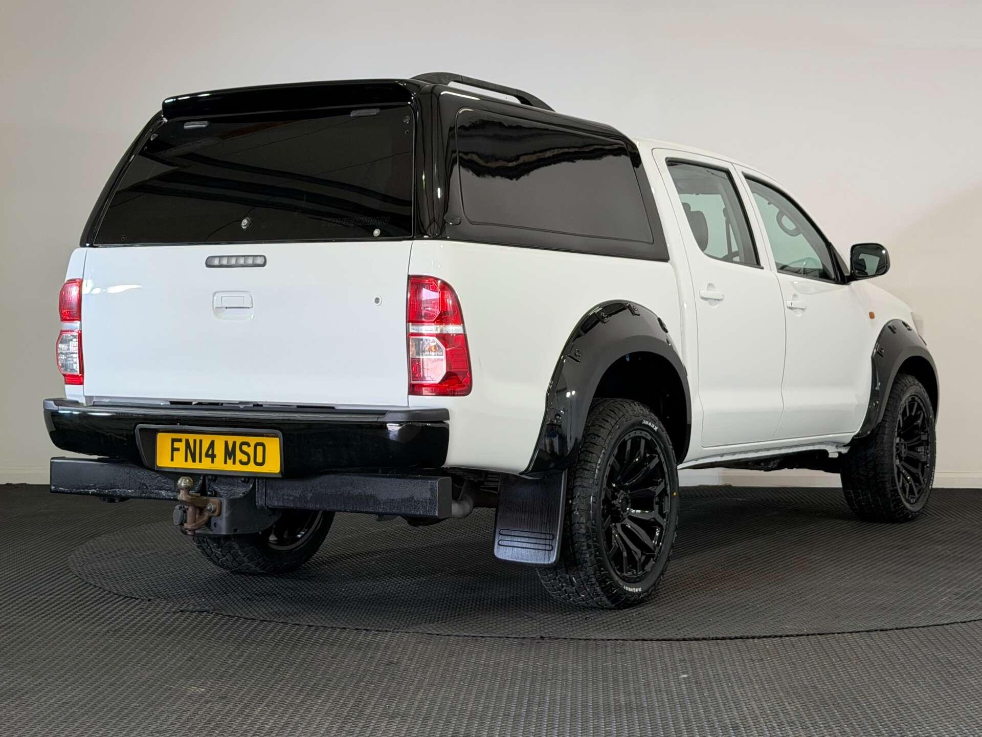 Toyota Hilux view 7