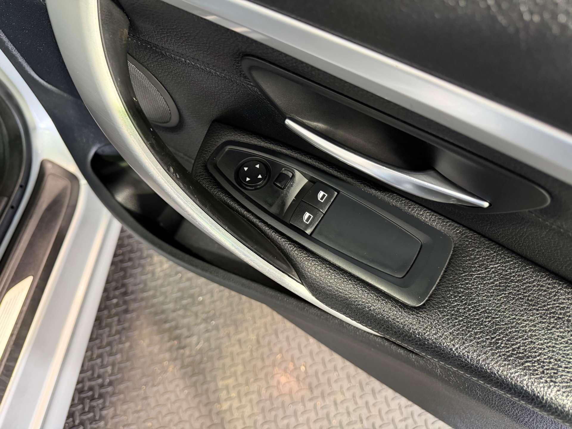 BMW 4 Series view 23
