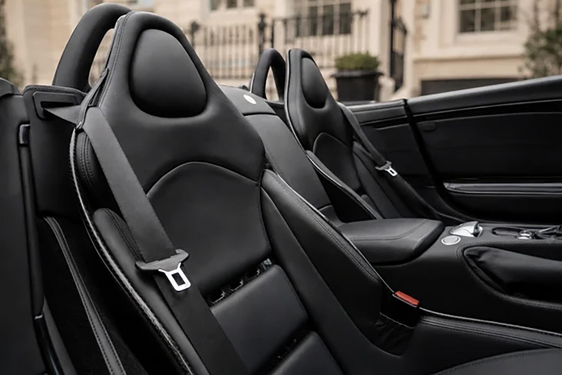 Mercedes-Benz SLR Mclaren view 2