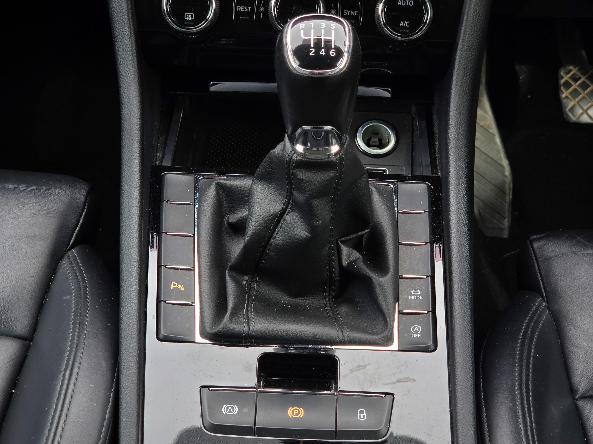 Skoda Superb view 22