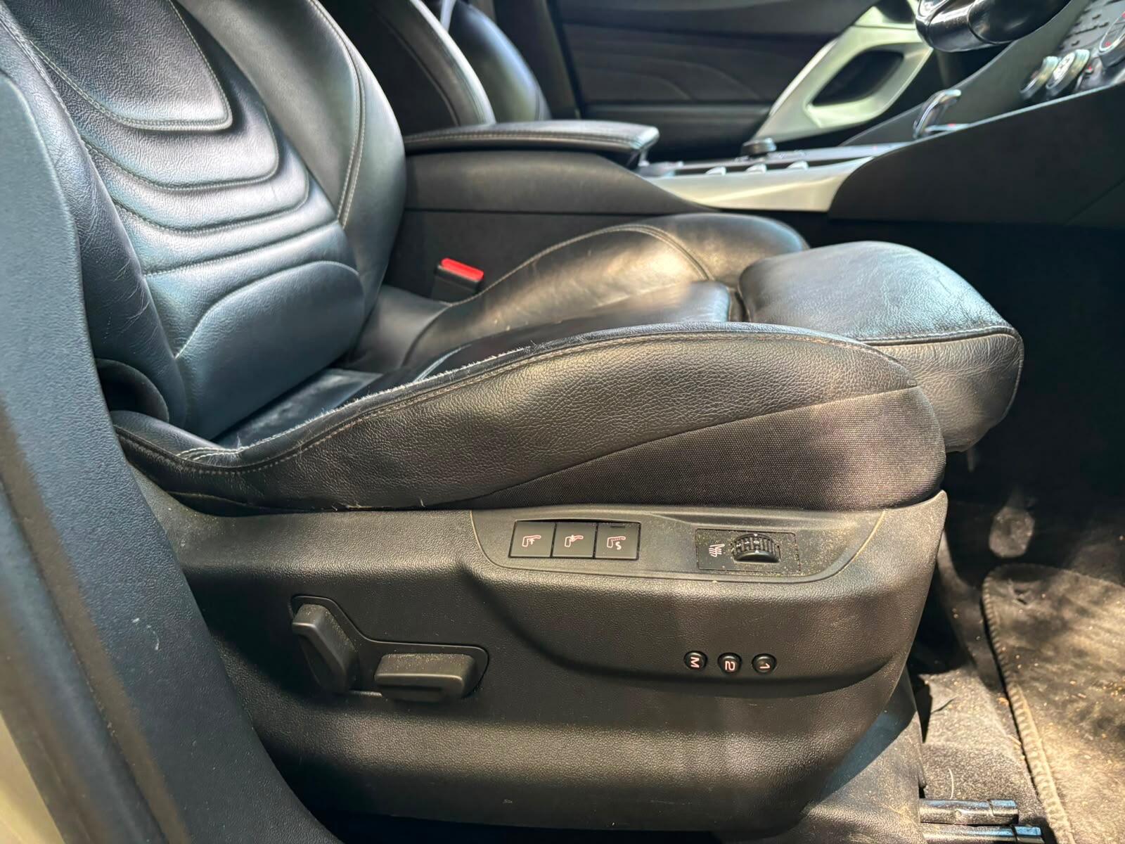 Citroen DS5 view 5