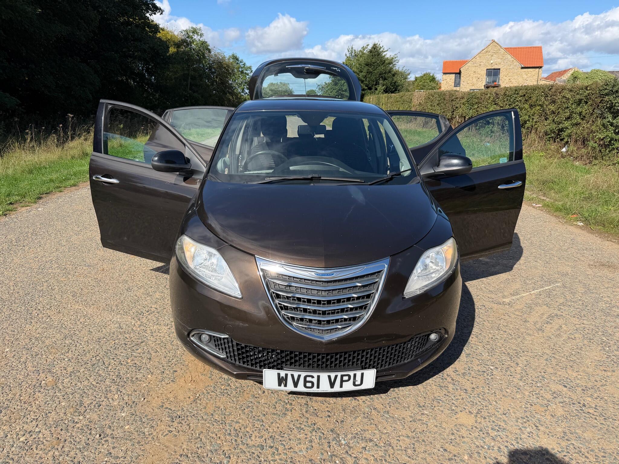 Chrysler Ypsilon view 34