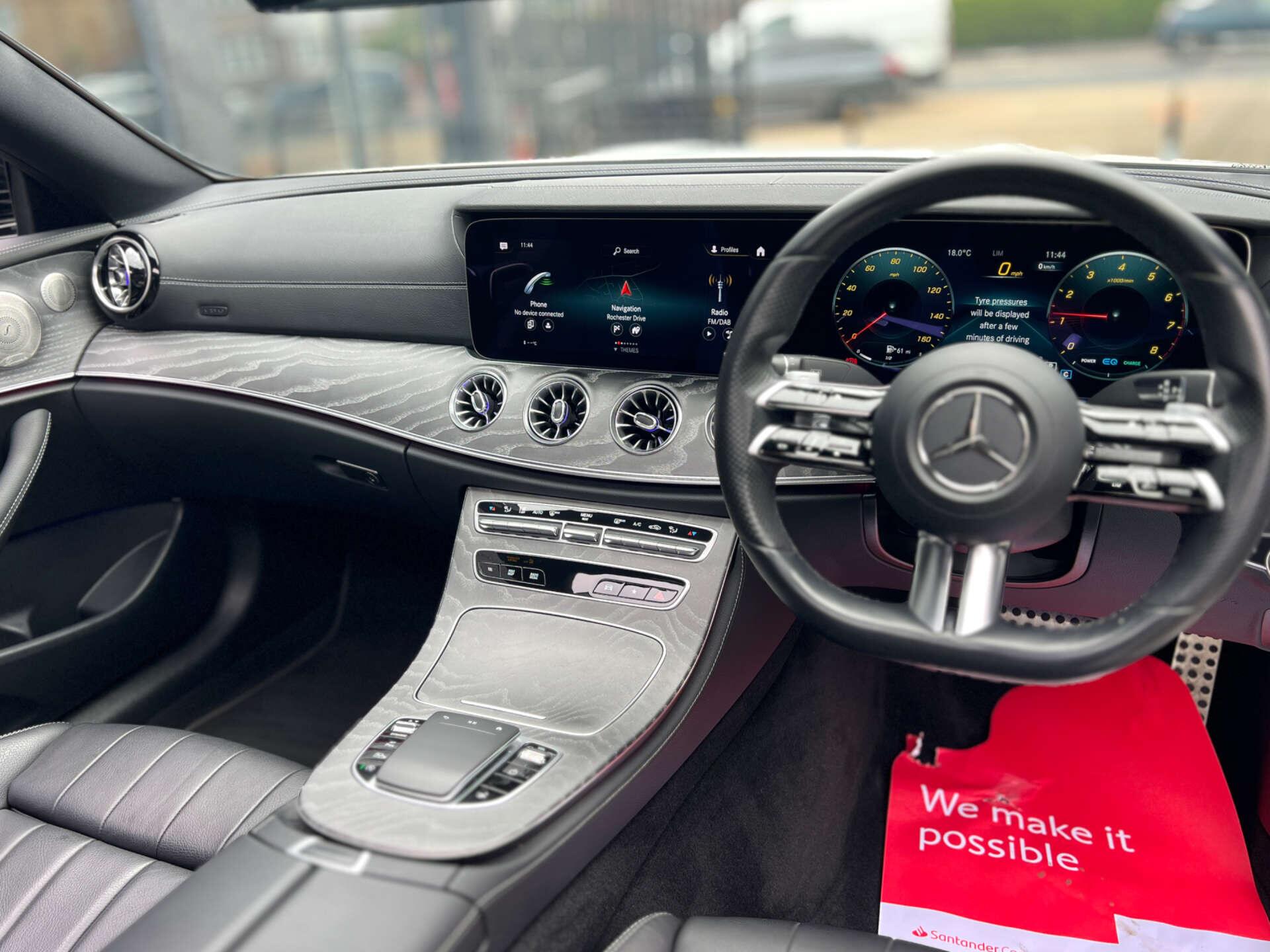 Mercedes-Benz E Class view 9