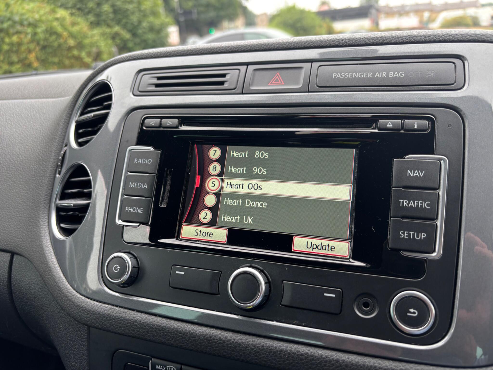 Volkswagen Tiguan view 25