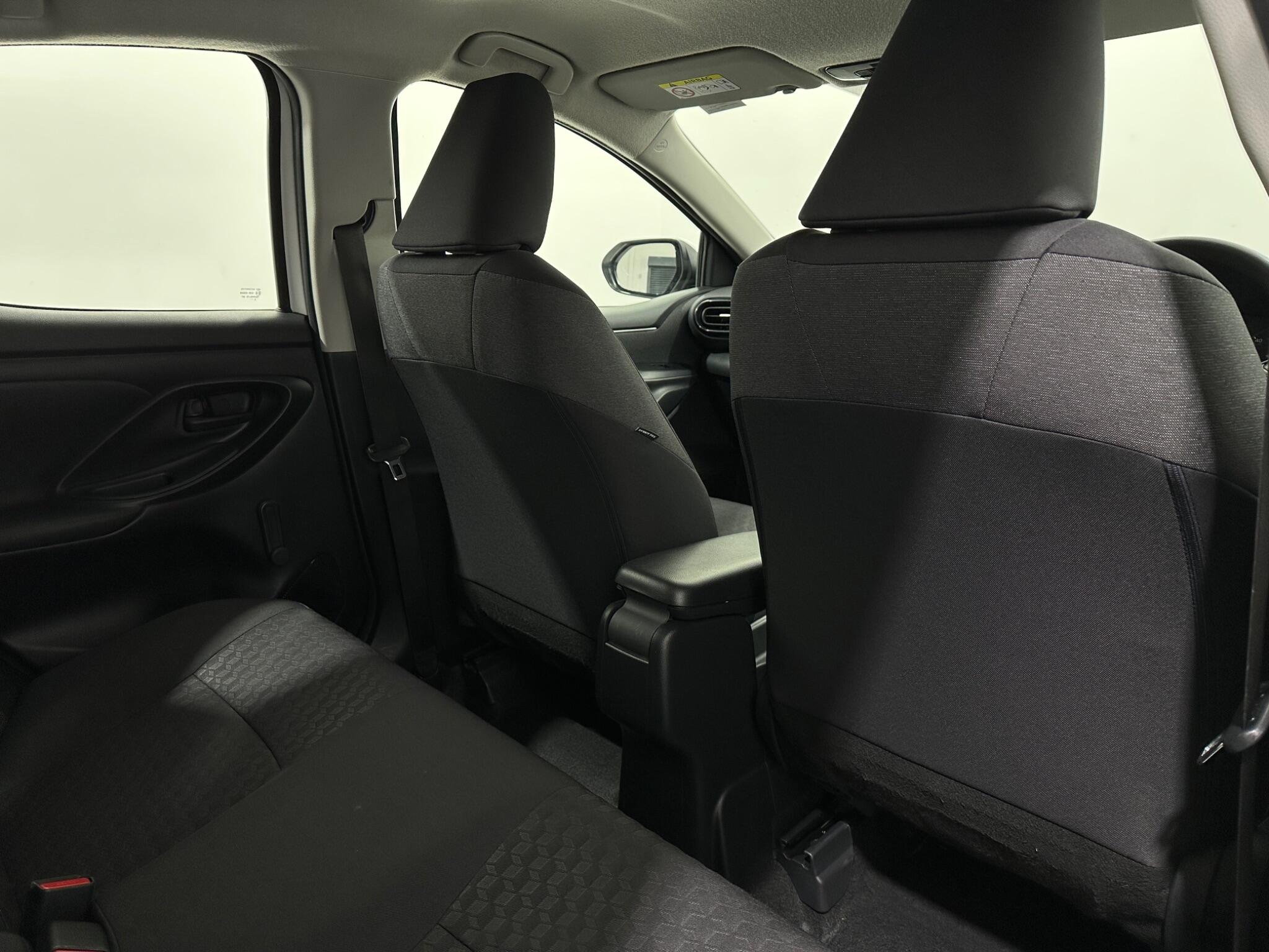 Toyota Yaris view 39