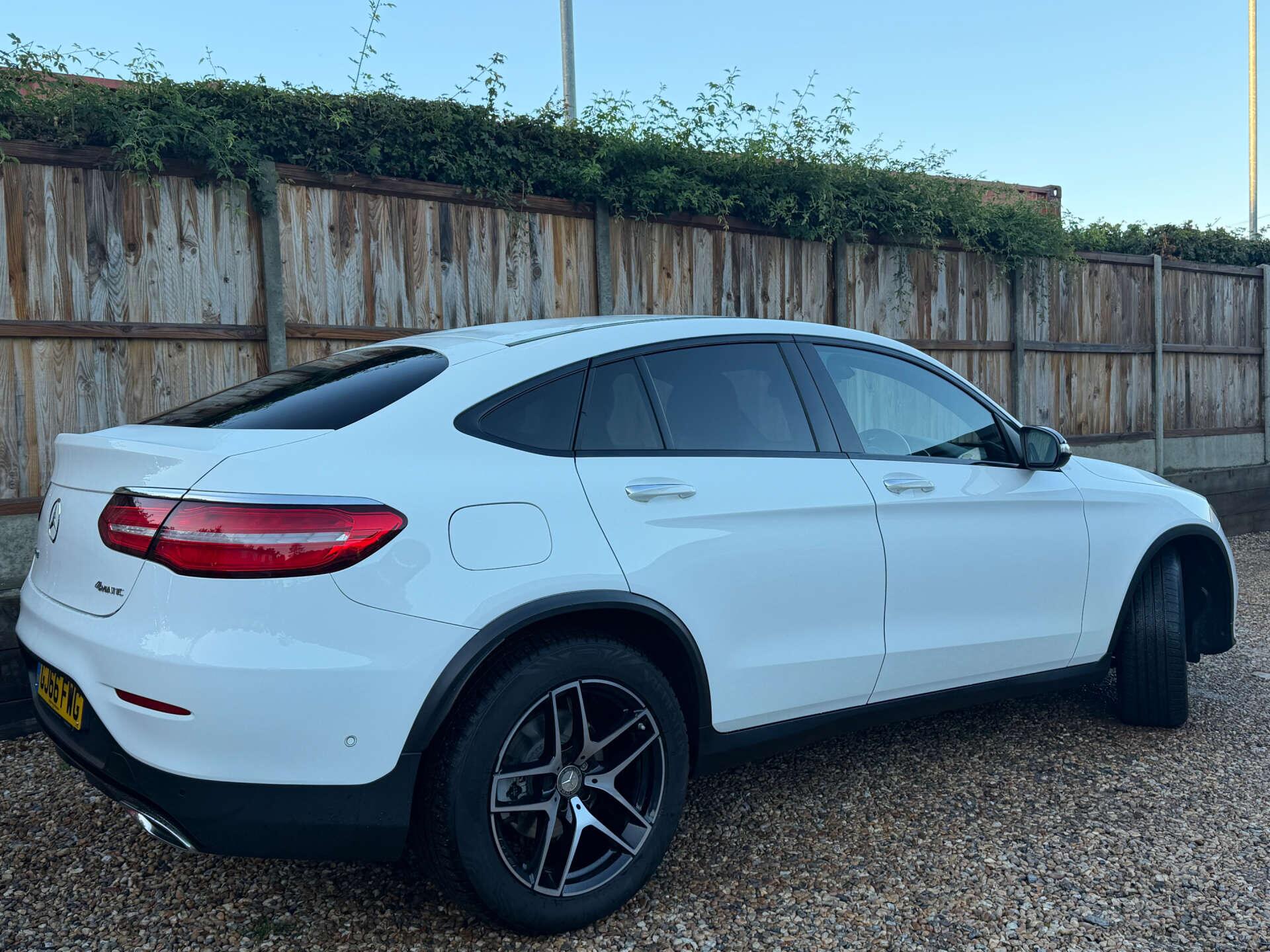 Mercedes-Benz GLC view 12