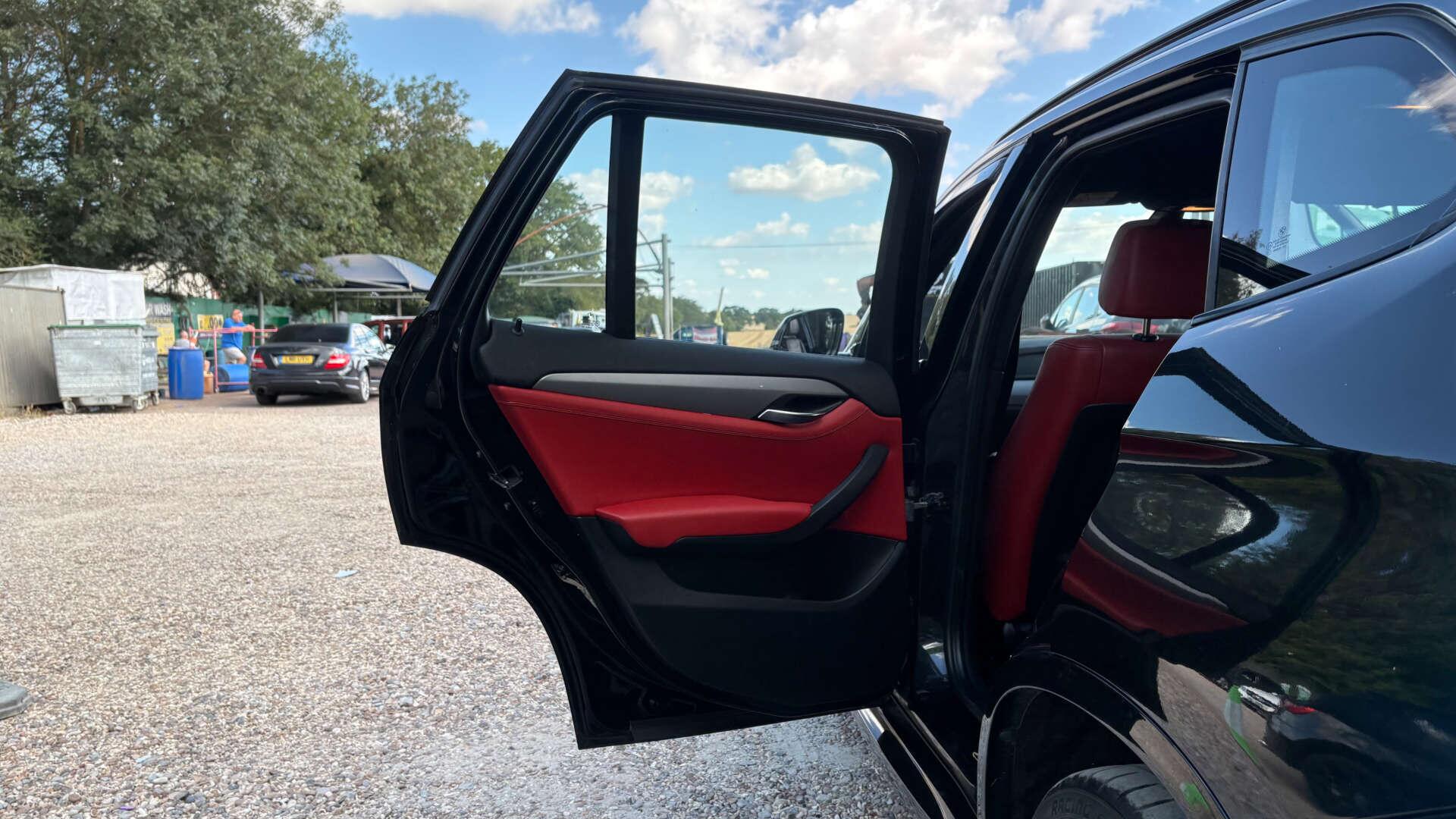 BMW X1 view 32