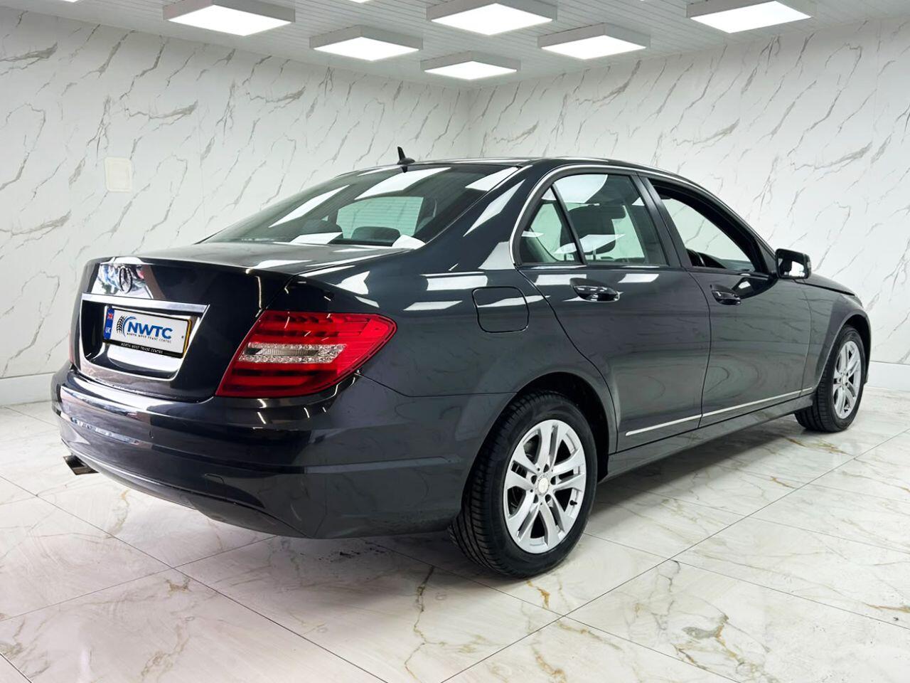 Mercedes-Benz C-Class view 12