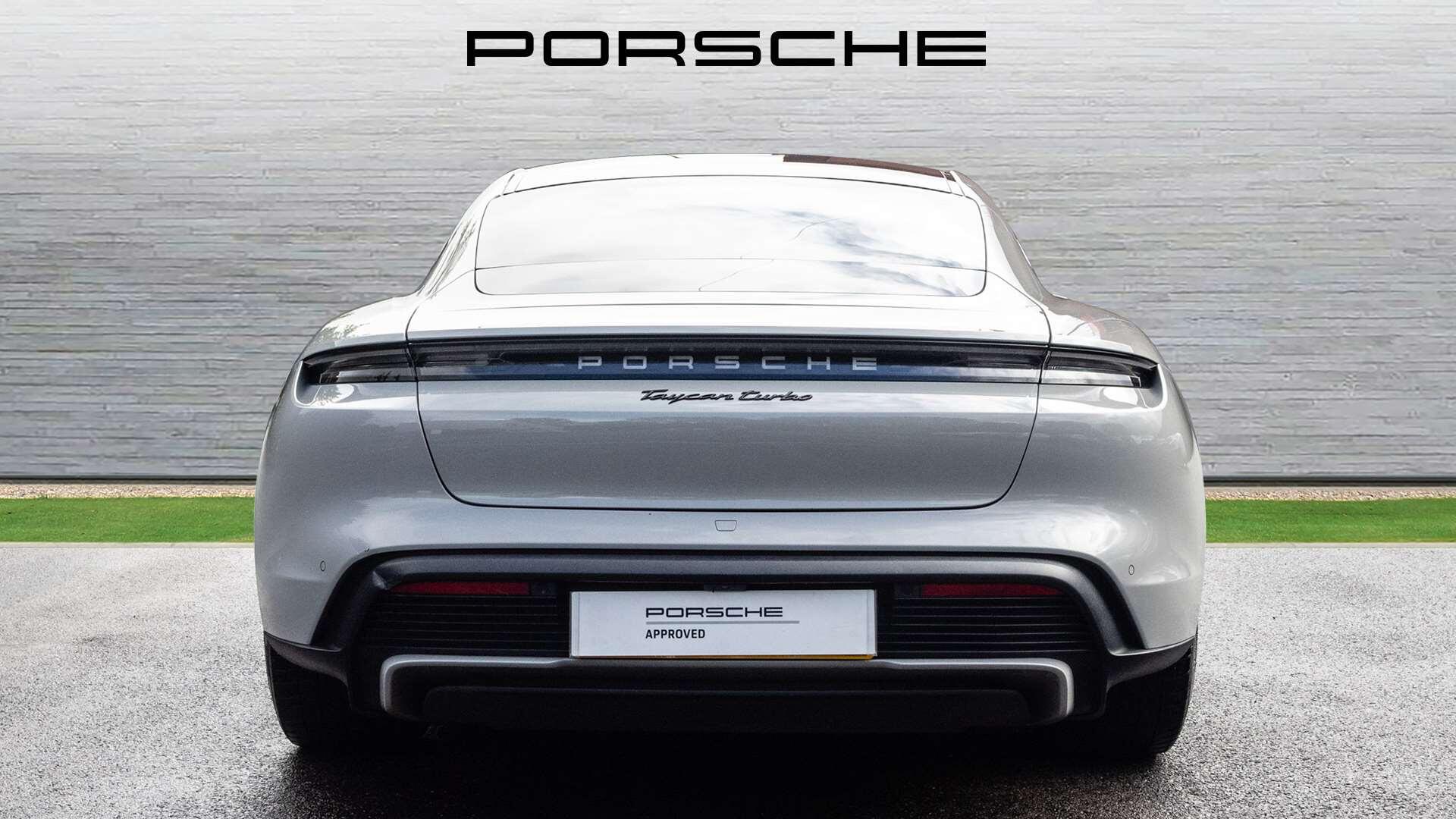 Porsche Taycan view 10