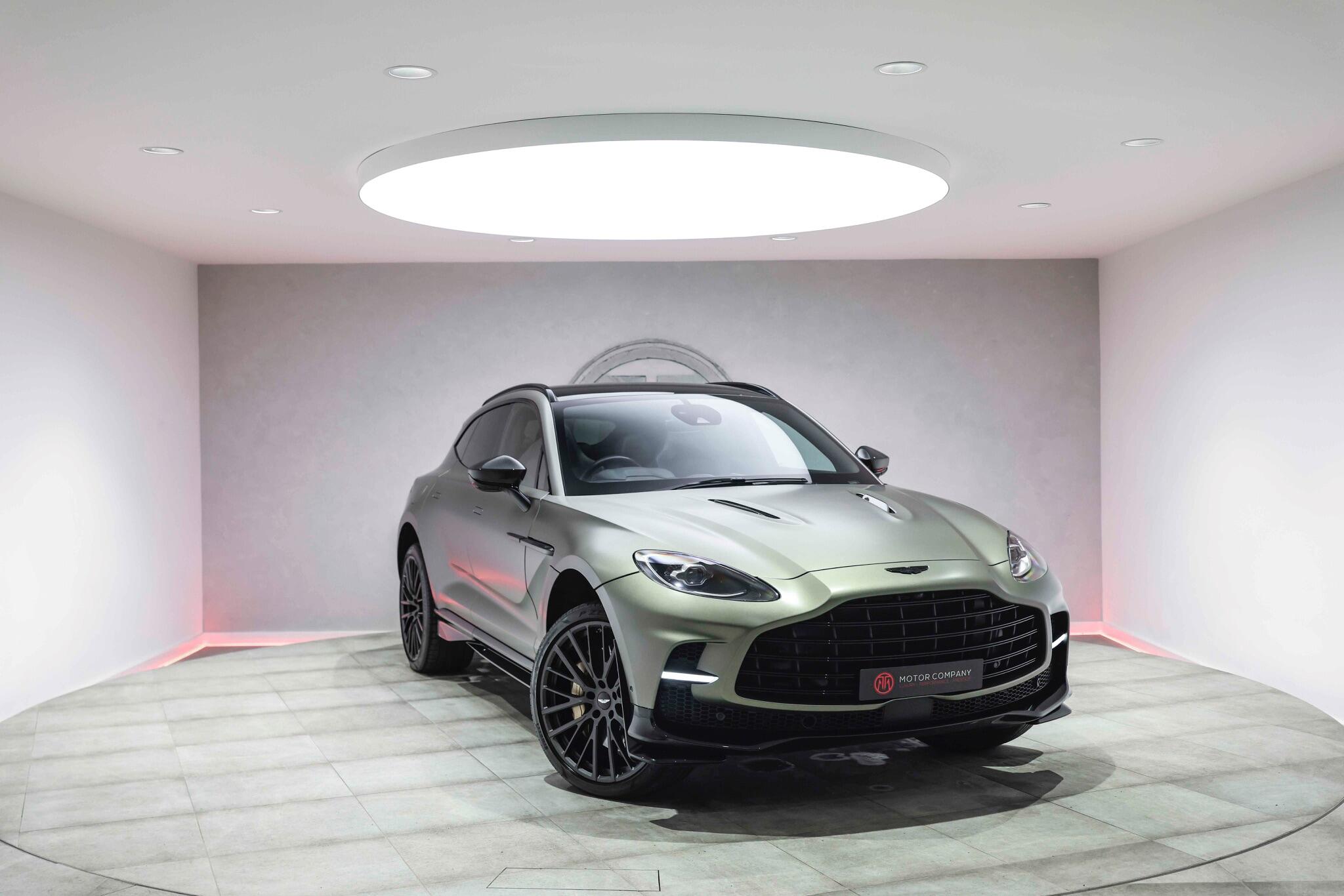 Aston Martin DBX view 5