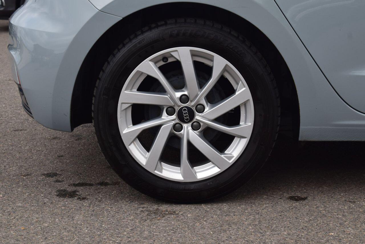 Audi A1 view 8