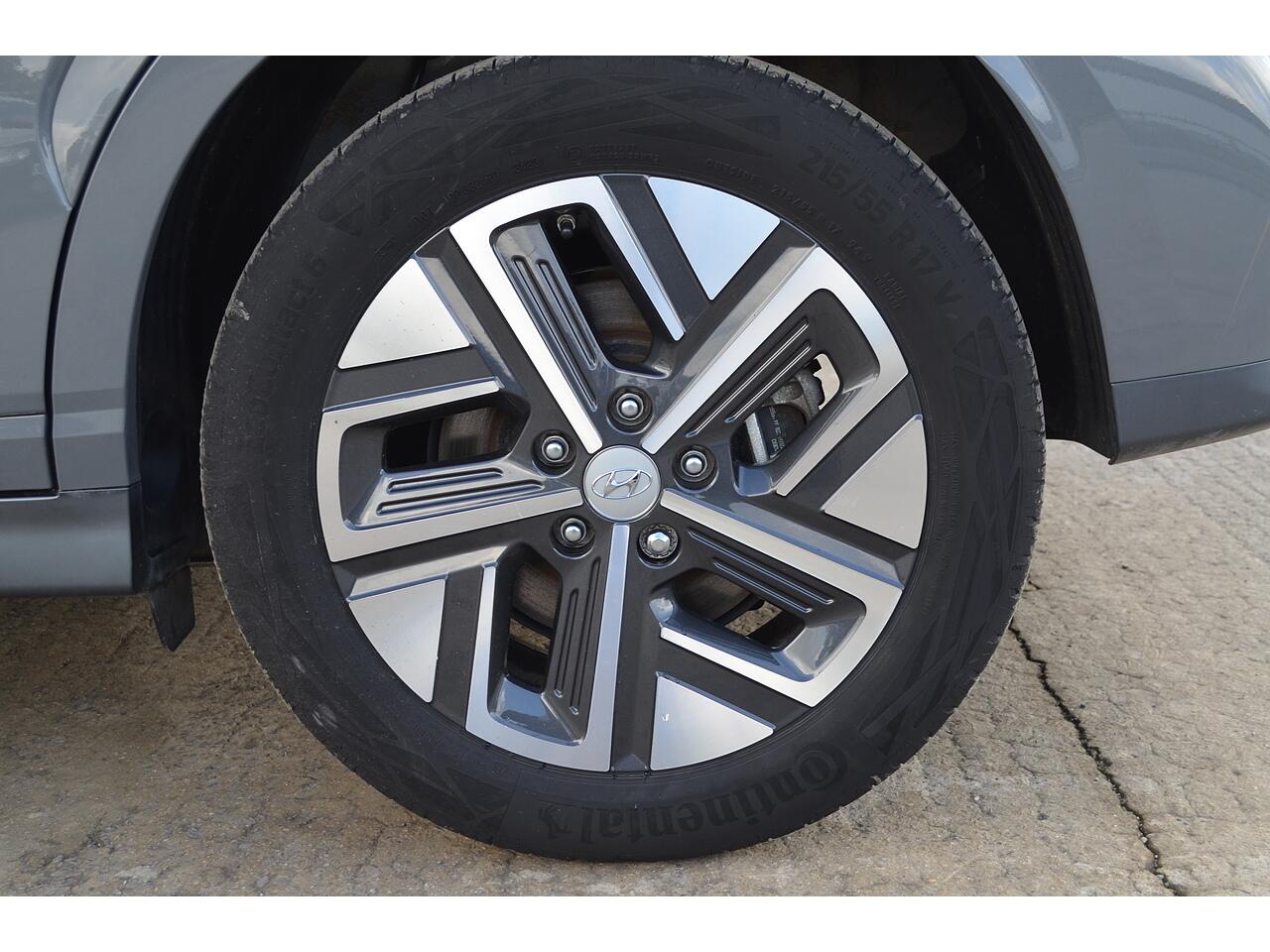 Hyundai Kona view 38