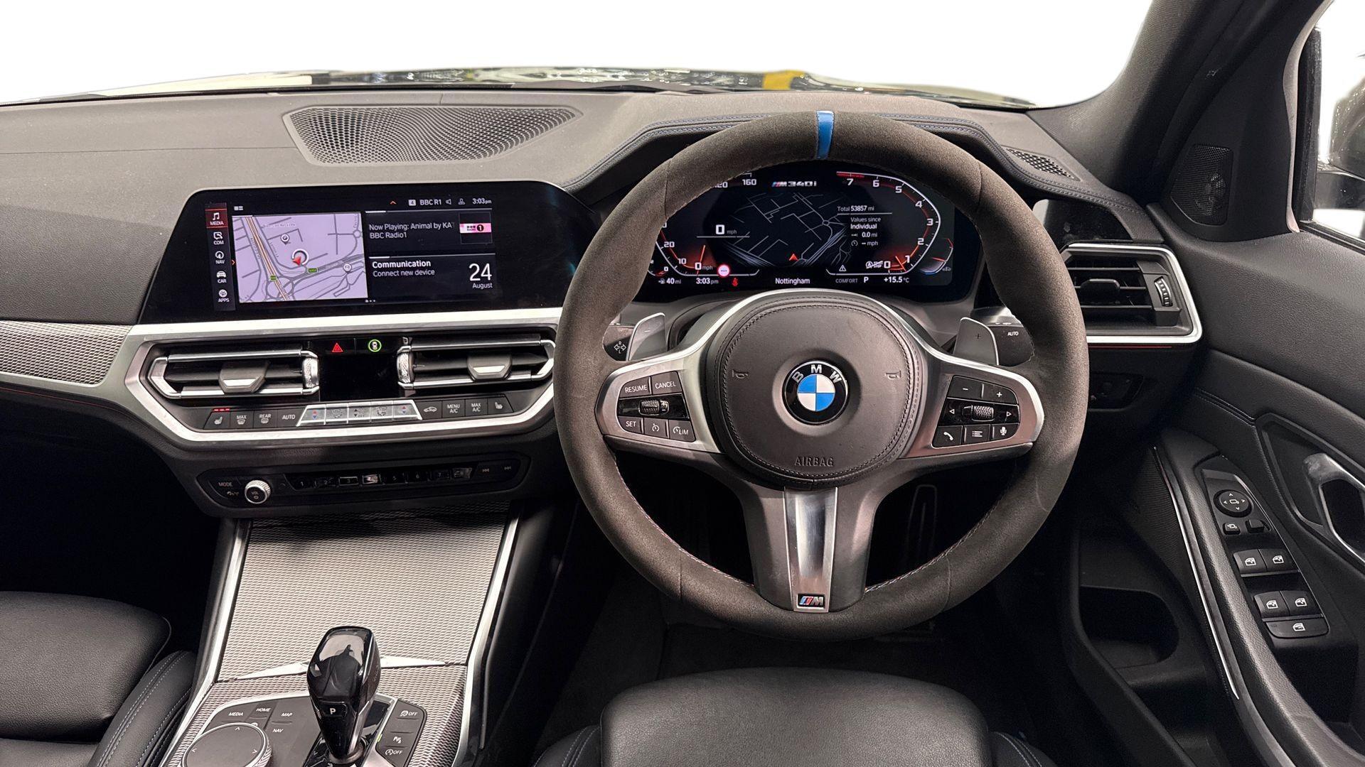 BMW 3 Series view 5