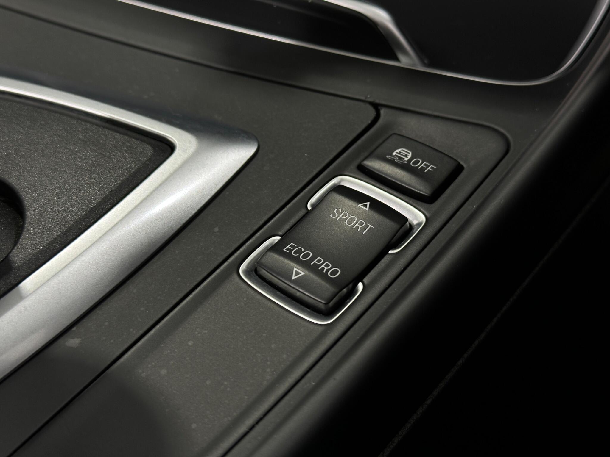BMW 2 Series view 22