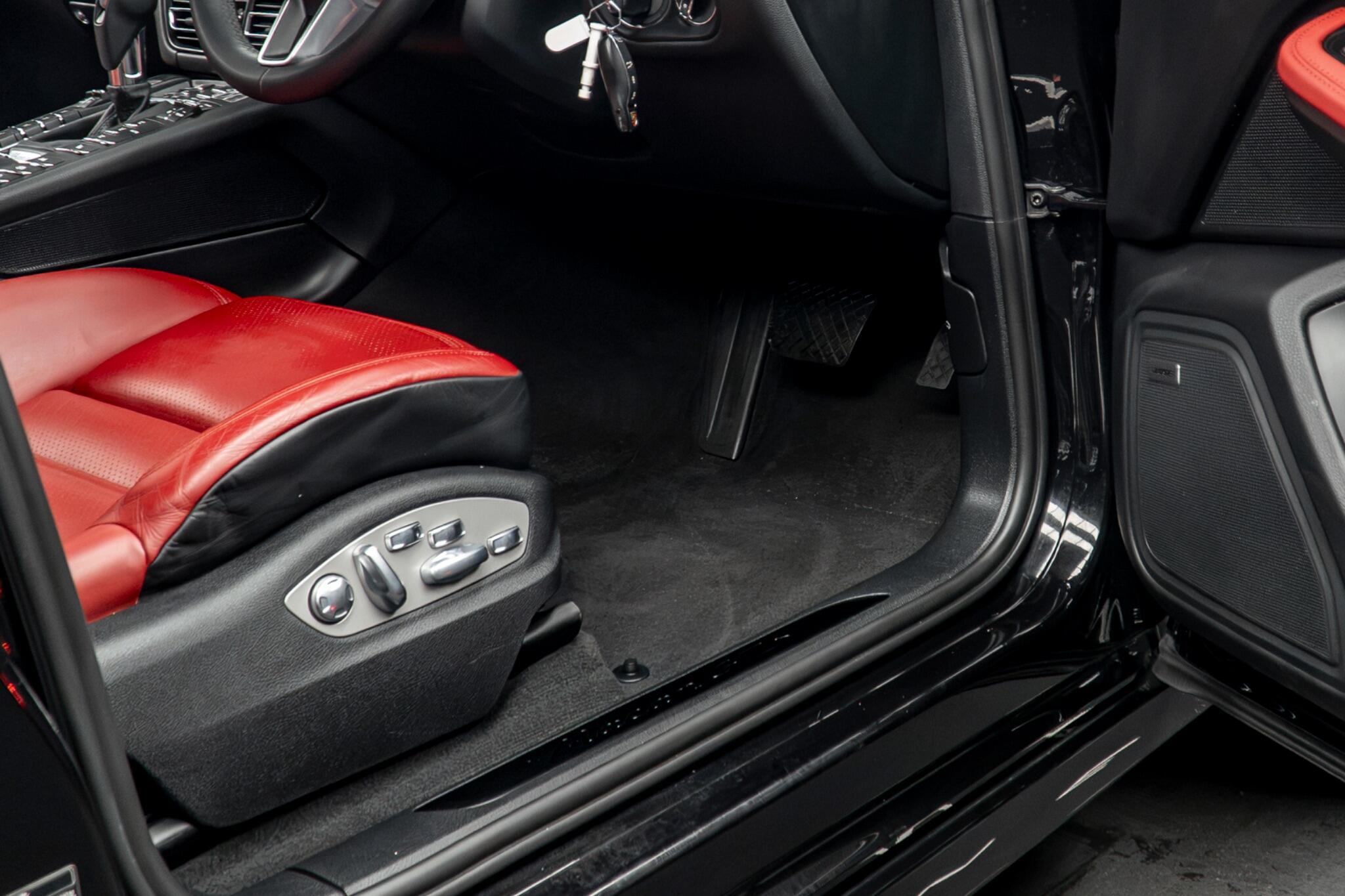 Porsche Macan view 40