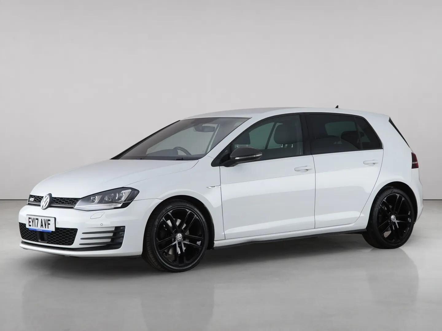 Volkswagen Golf view 2