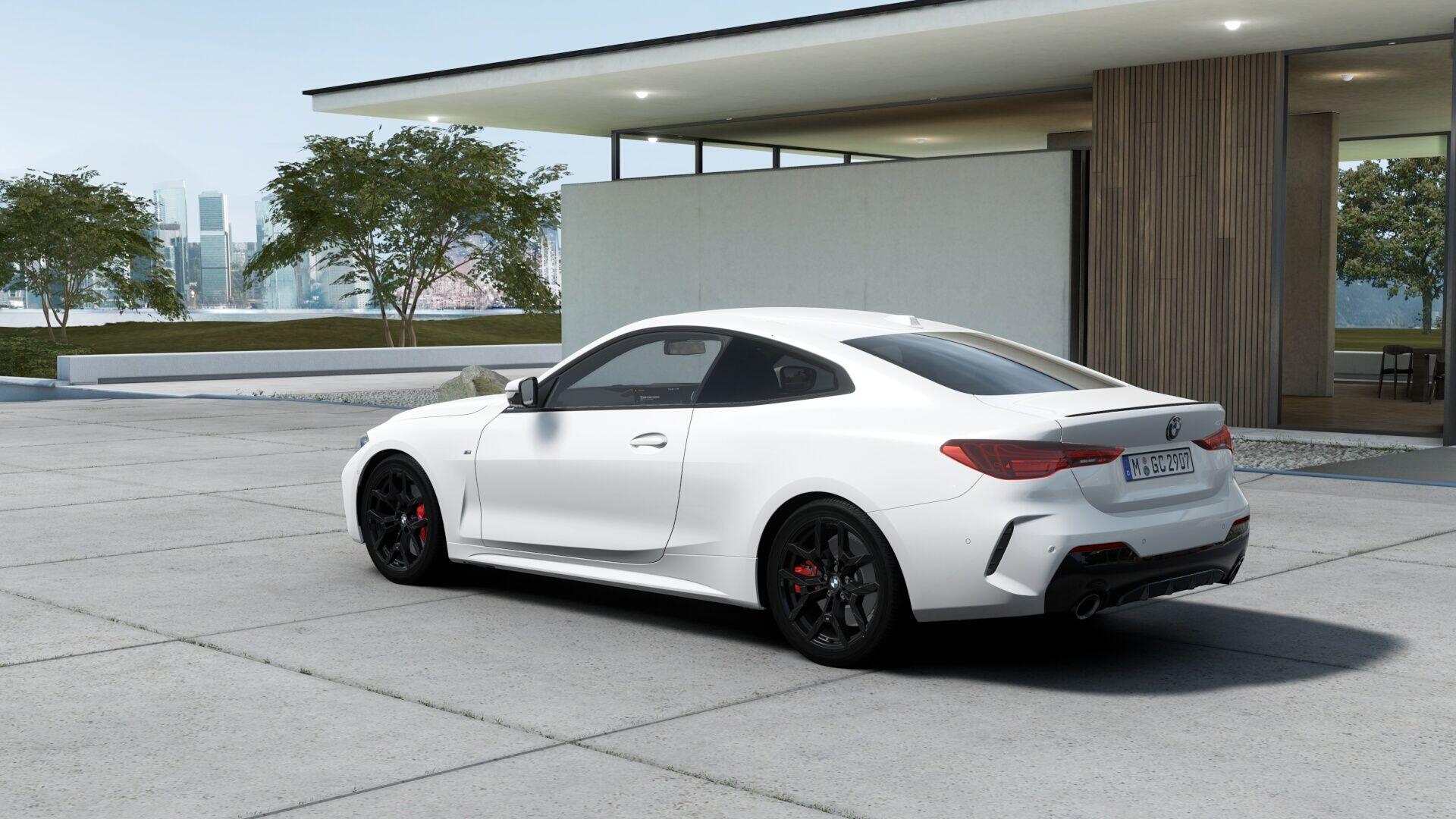 BMW 4 Series view 3