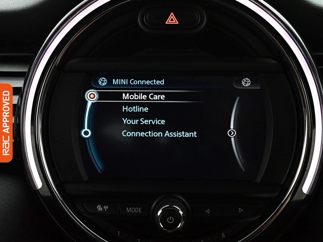 Mini Convertible view 14