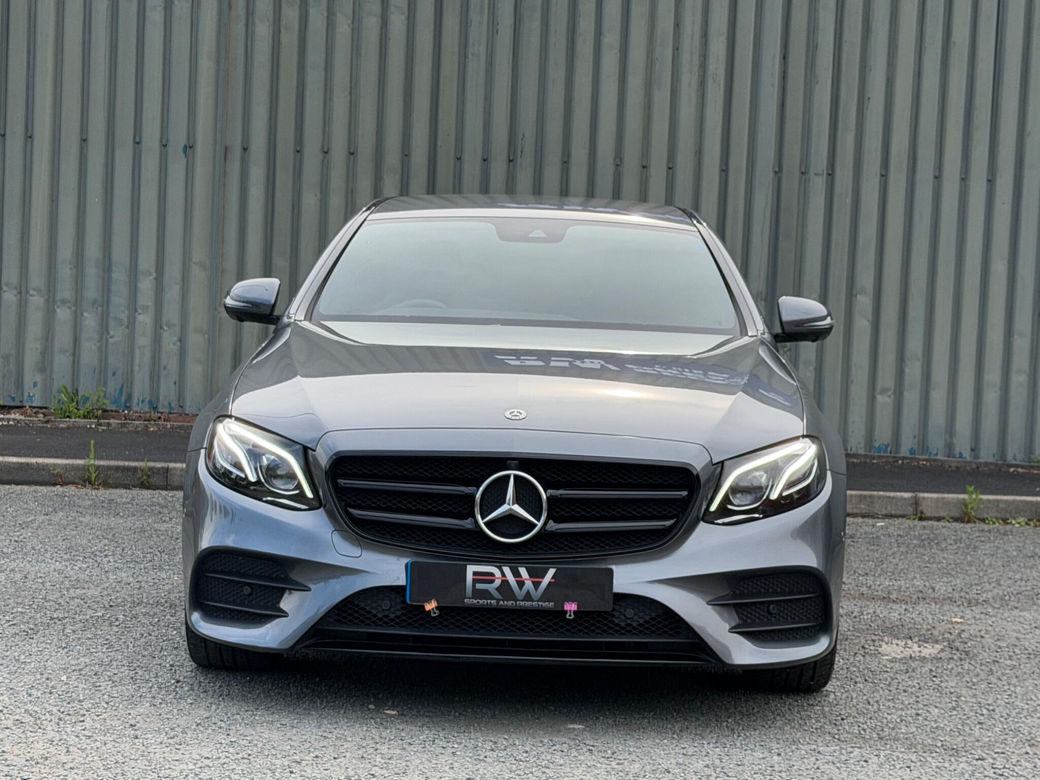 Mercedes-Benz E Class view 11