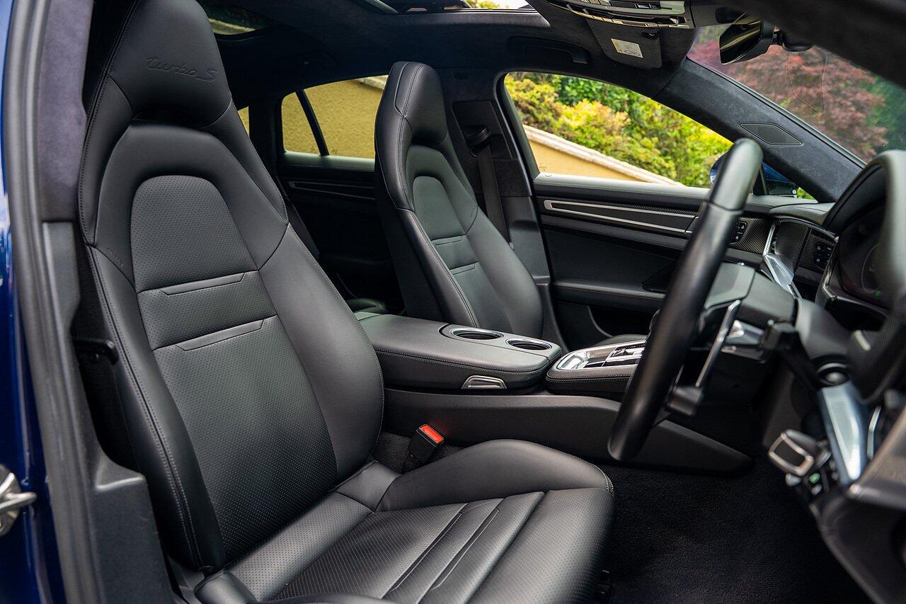 Porsche Panamera view 47