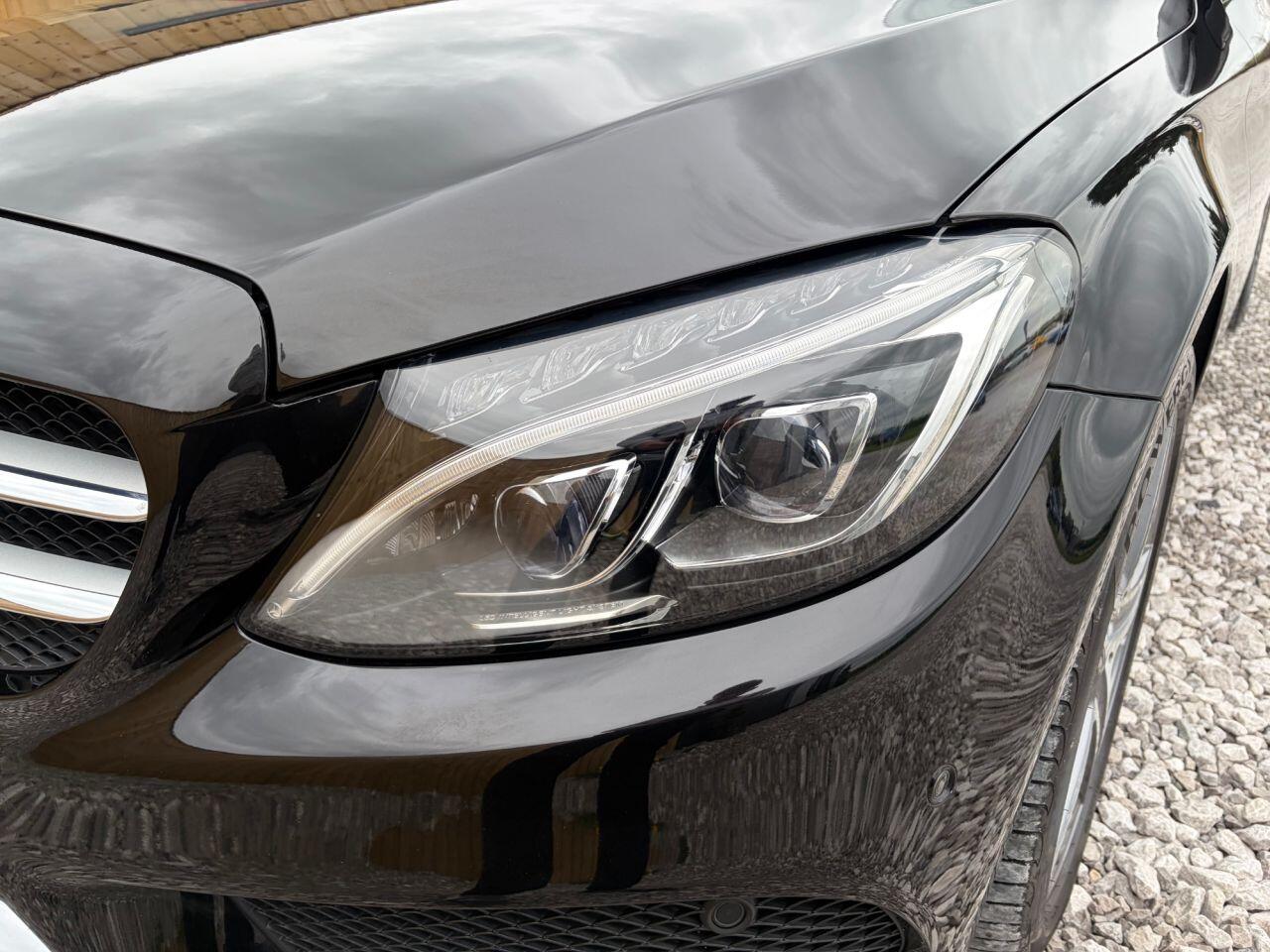 Mercedes-Benz C-Class view 13