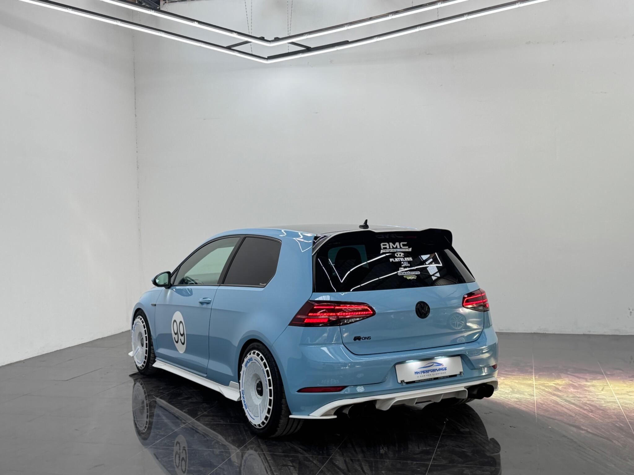 Volkswagen Golf view 11