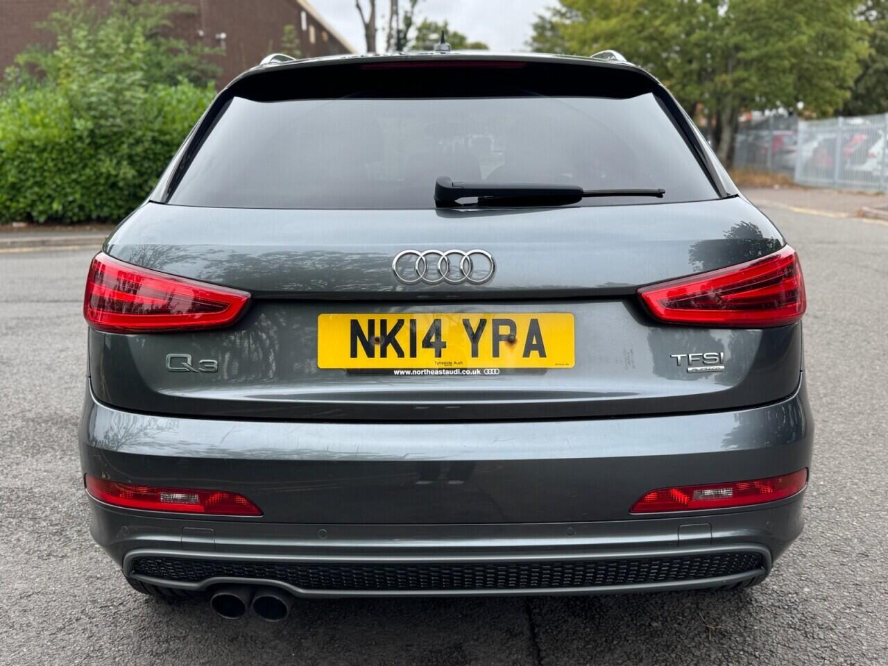 Audi Q3 view 4