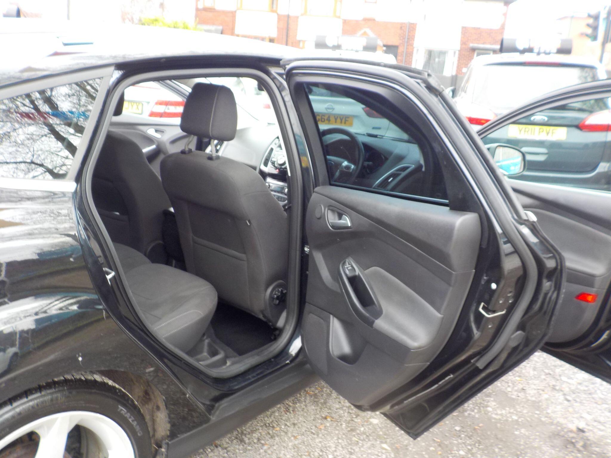 Ford Focus 1.6 TDCi Titanium Navigator Euro 5 (s/s) 5dr