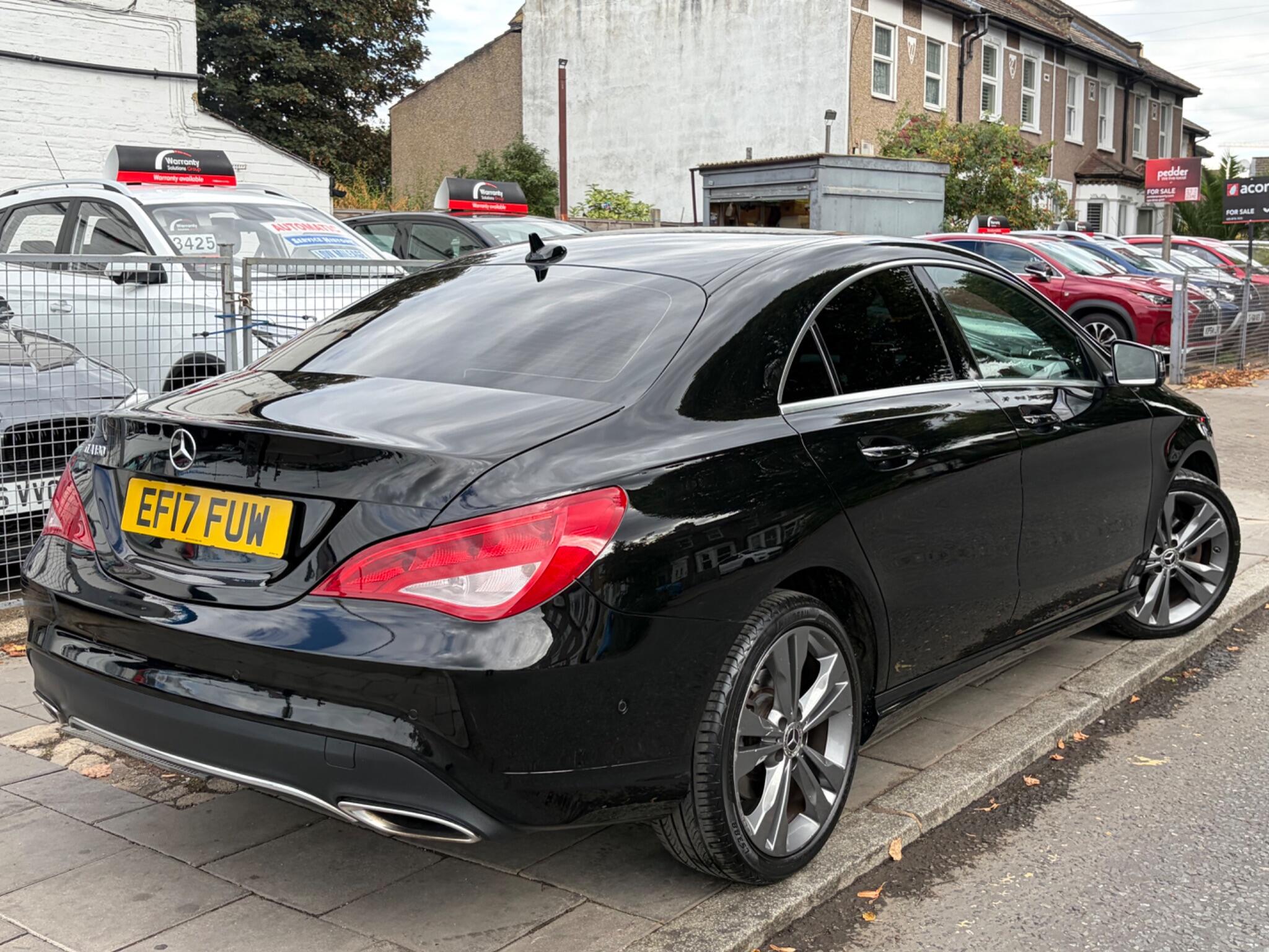 Mercedes-Benz Cla view 3