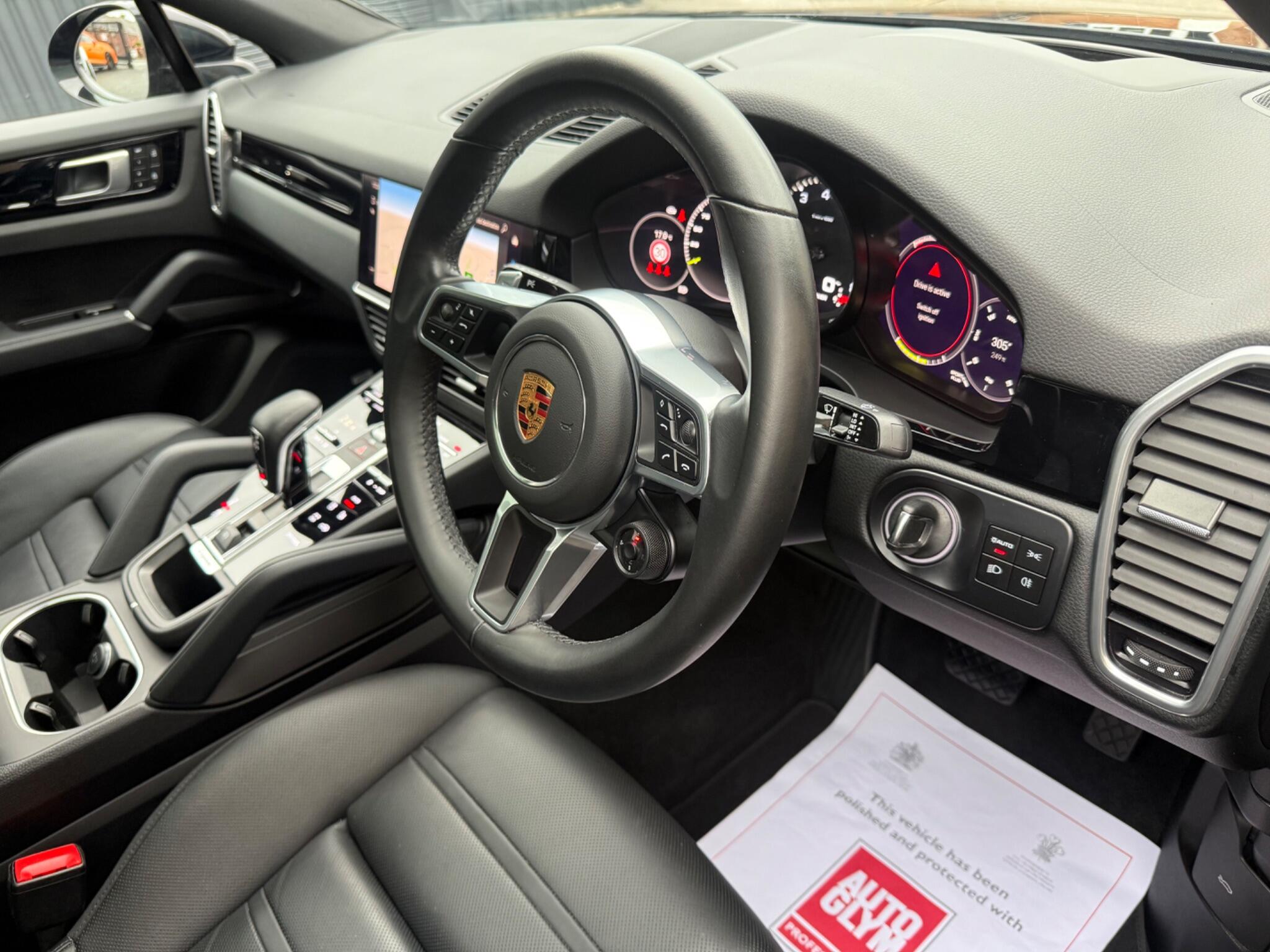 Porsche Cayenne view 9