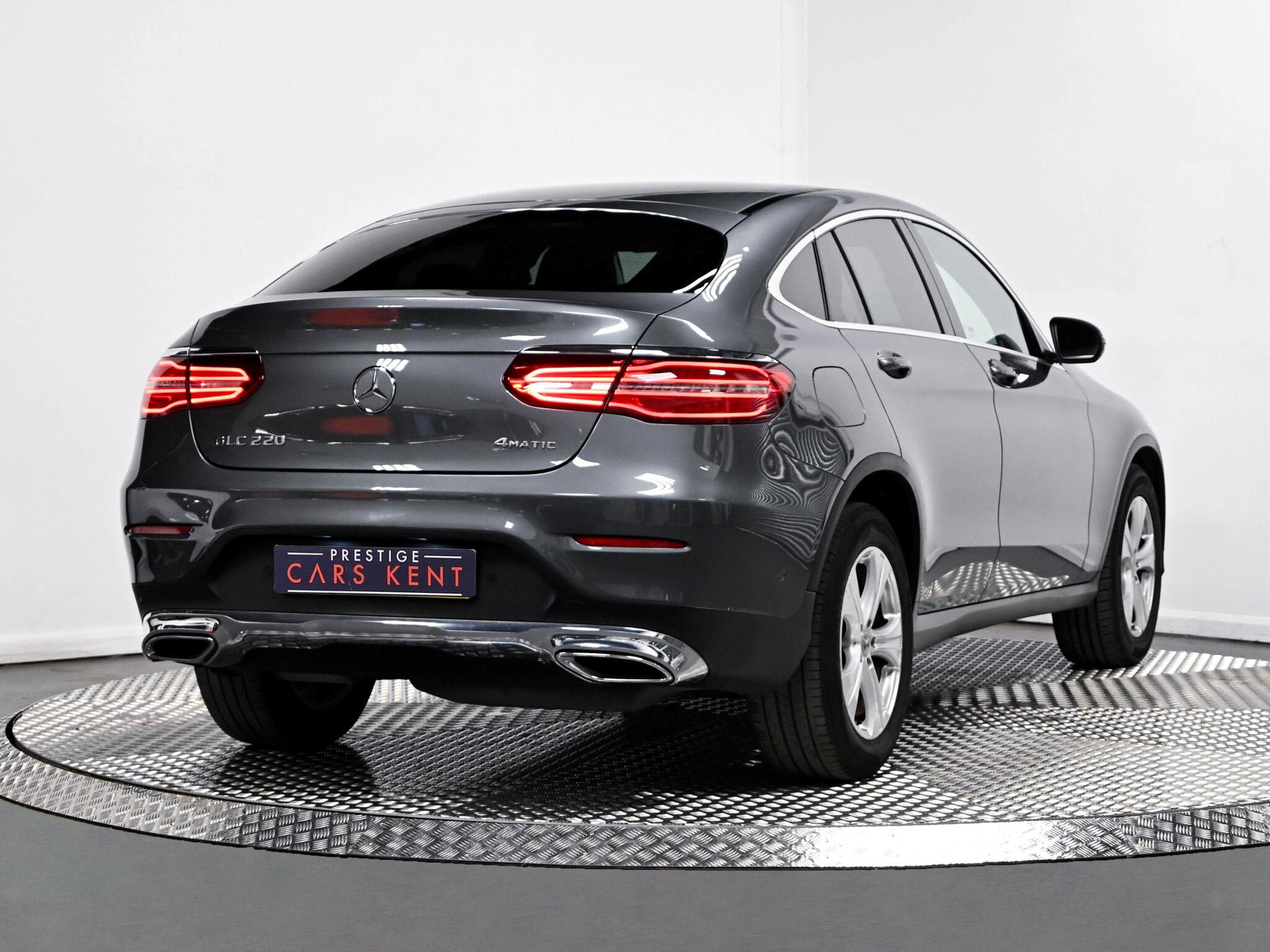Mercedes-Benz GLC view 26