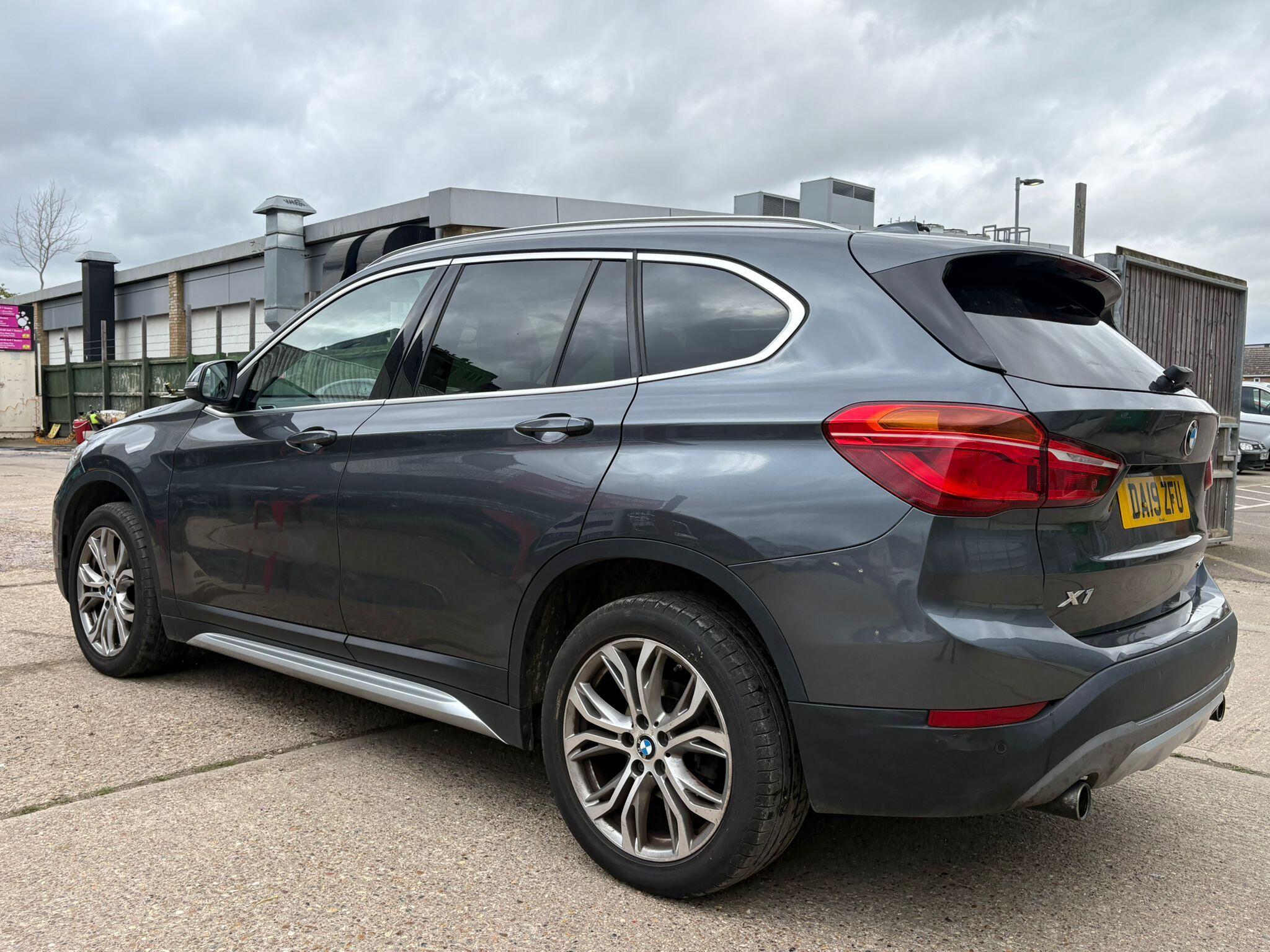 BMW X1 view 8