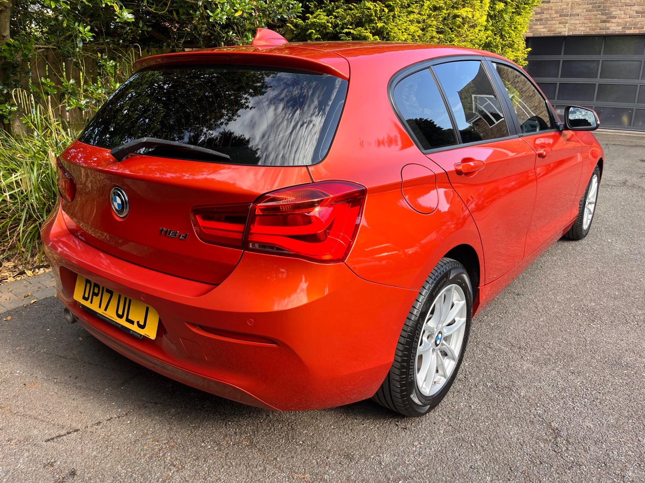 BMW 1 Series view 14