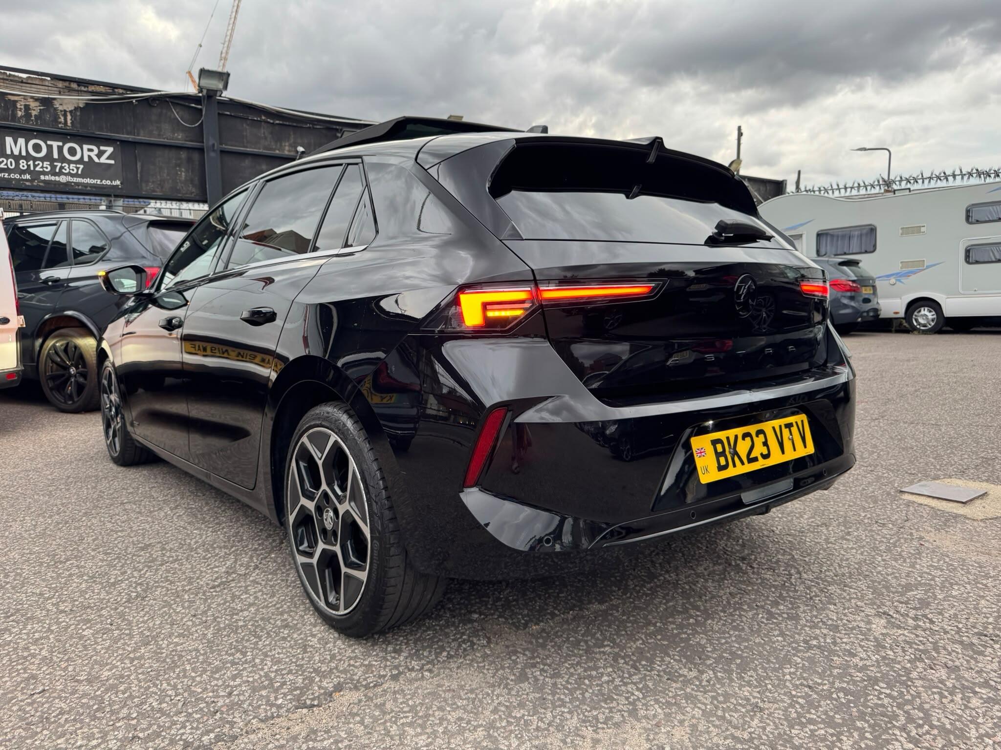 Vauxhall Astra view 6